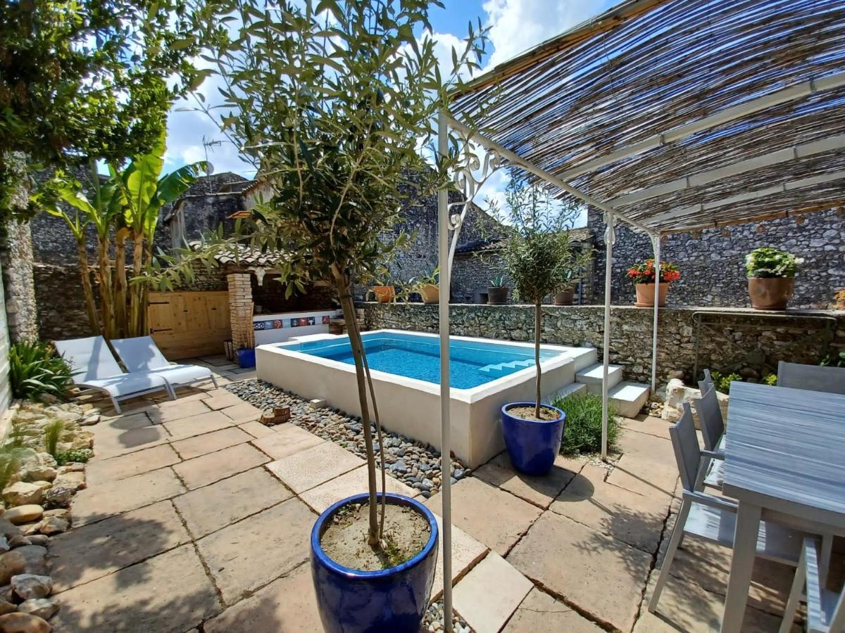 Chez Les Filles Bed & Breakfast Dions Luaran gambar