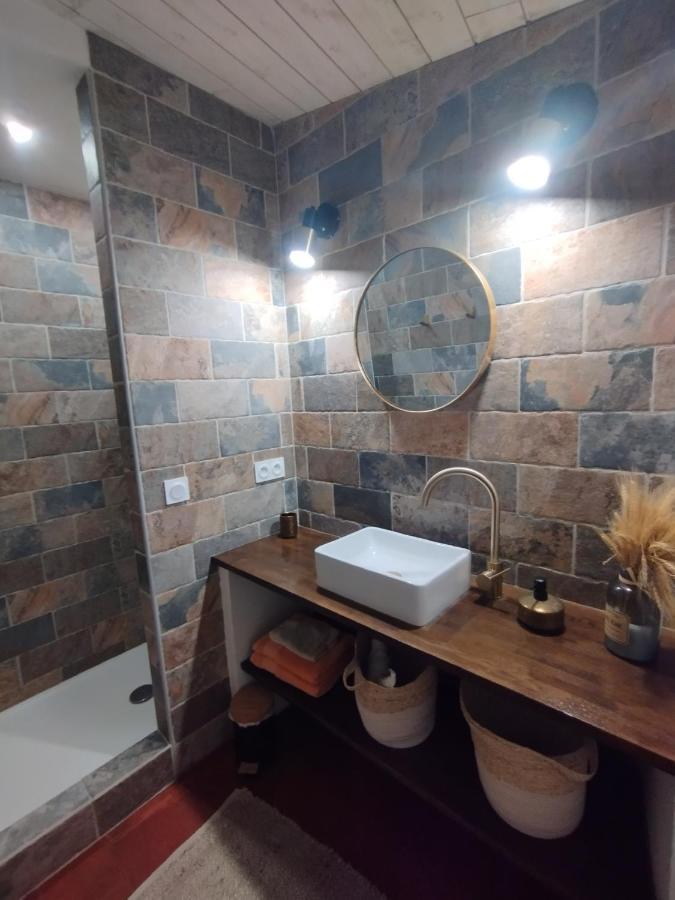 Chez Les Filles Bed & Breakfast Dions Luaran gambar